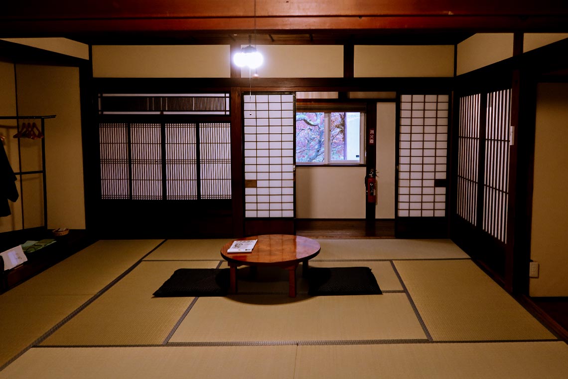 大正棟 二間『六拾八番』