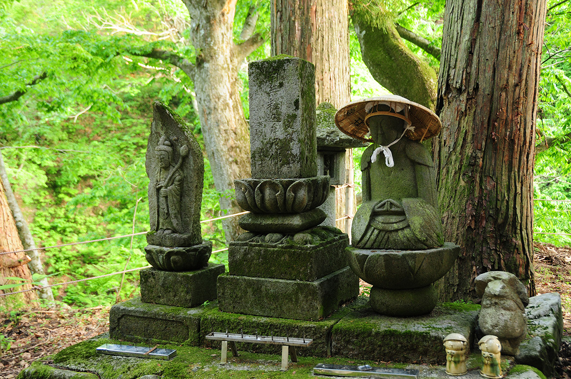 子宝祈願「栃尾又薬師堂」